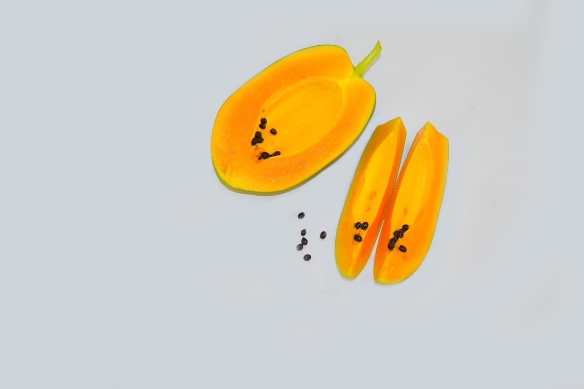 Frutas tropicales naturales para la salud digestiva